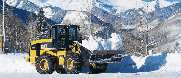 建機で除雪！｜Cat 建機 研究所｜日本キャタピラー【公式】
